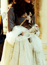 lady-arryn-deactivated20140718:the duchess + costumes