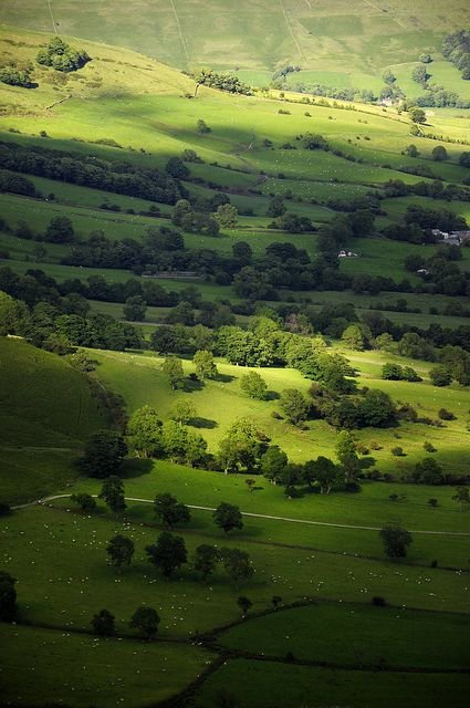 Mam Tor - Derbyshire - England #travel #beautiful #viajes #vacaciones #vacations #photo #peru #Blog 