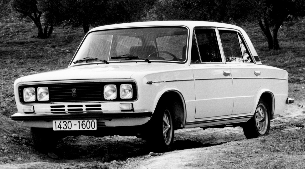 carsthatnevermadeitetc:  Seat 1430 Especial 1600, 1973. The high performance version