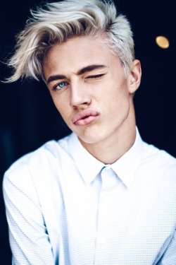 mauriceleyonce:Lucky Blue Smith