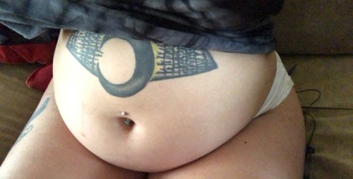 Porn photo scarybabe:  getting rounder ✨