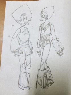 pearl和peridot交換衣服~