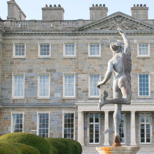 #Cartonhouse #Kildare #Ireland #Statue #assgoals (at Carton House)