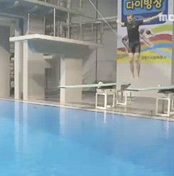 veriloquentmind:  tao during diving practice  