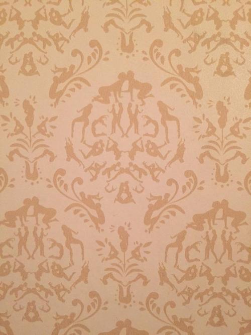 doloresd3:  Unexpectedly saw this wallpaper at a fancy hotel