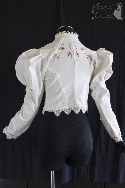 Off white stretch cotton bolero jacket with dusty pink embroidery ^^ (embroidery also of own design,