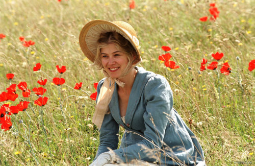 juhutrallala:  Rosamund Pike as Jane Bennet in Pride and Prejudice (2005) 