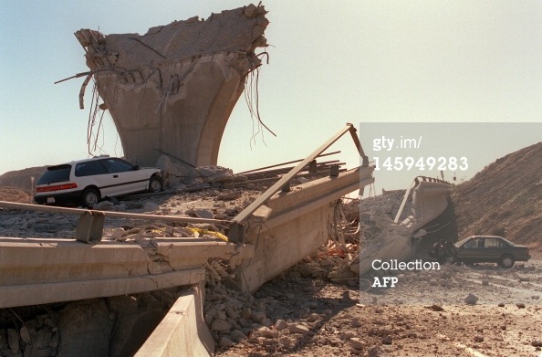 gettyimagesarchive:  20 years ago today the Northridge Earthquake struck Los Angeles