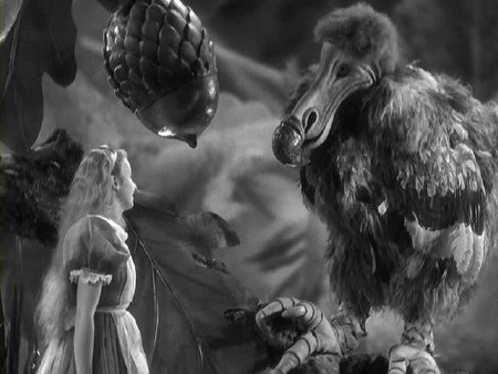 octobredame:sixpenceee:Scenes from the 1933 version of Alice in the Wonderland.How horrifying
