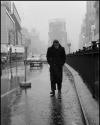 girlwithpearlearring:James Dean walking in New York. These photos were taken on his