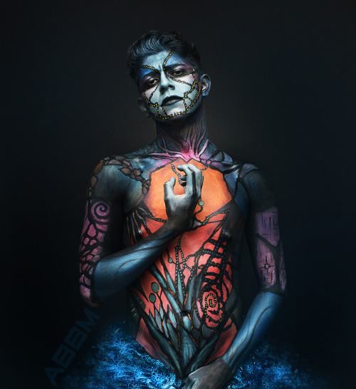 brandonmcgill:  ART BY BRANDON MCGILL SUPER POST!  That’s right, a massive body painting post to share with you all.  The model featured is Anthony M, and my inspiration was aquatic!  Please share this with your friends.  I would love to hear your