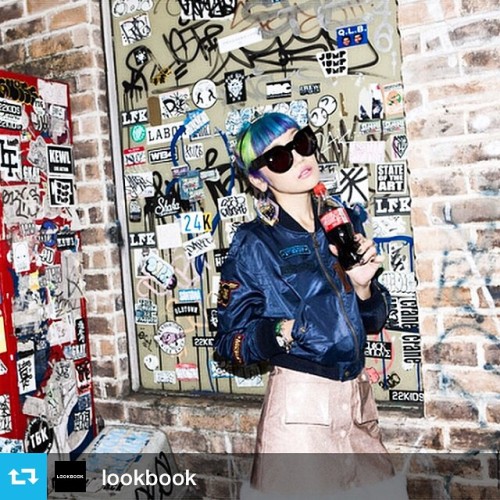 世界の #LOOKBOOKdotnu からの#Repost 😂💓💛💚💙💜
なんとファッションブロガーなら誰でも知ってるであろう @lookbook でTOKYO STYLE REPORTの記事を書かせていただきました😂🙏
協力してくれた @rinrindoll RinRin本当にありがとう😇💓このお知らせは本当に嬉しい!!!
是非読んでみてね、宜しくお願いします😋💖
#Repost from @lookbook with @repost.app Neon lights, endless...