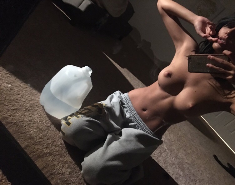 nuffsed69:Sexy Body 😬