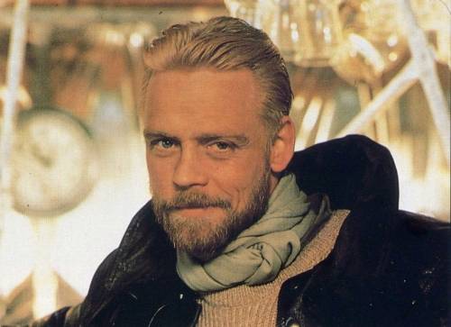 (via This picture of Mark Hamill from 1989 that I never knew I needed : LadyBoners)