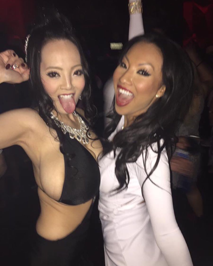 landing JPN🇯🇵AVN award show&rsquo;s after party with My love Asa❤️