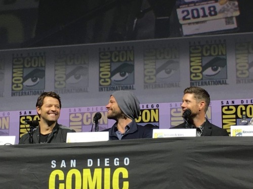 Supernatural panel at #SDCC 2/3. Taken by my friend so I could relax and enjoy.Feel free to share 