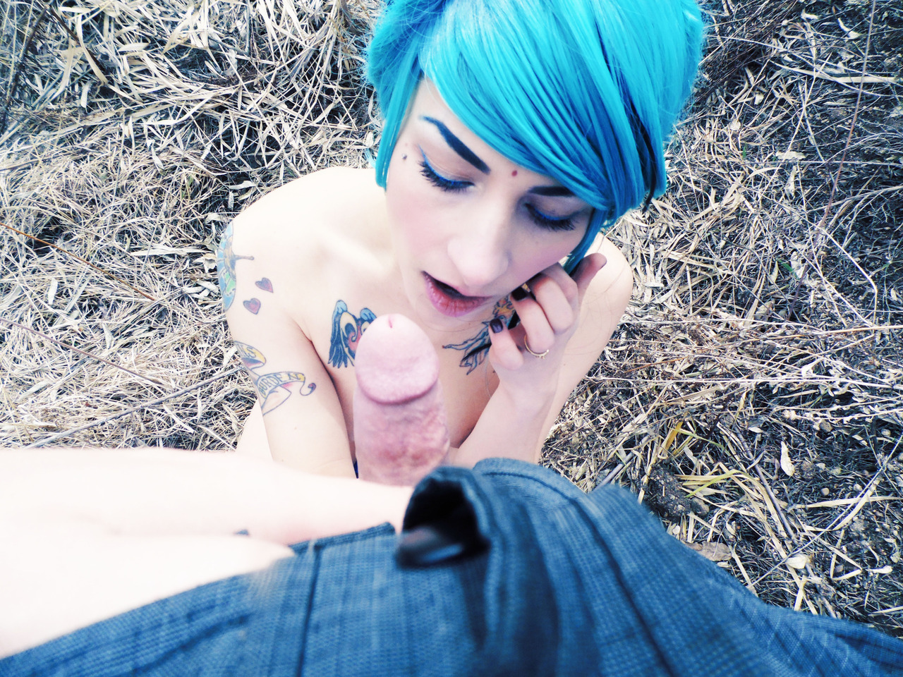 Blue hair blow job ☛ Submit your pics here