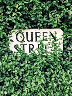 onlytheclassiest:Queen Street / Edinburgh,