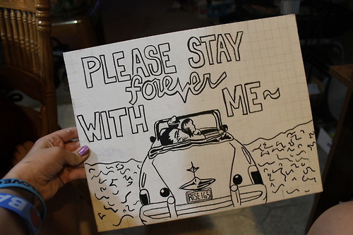 typography-images:Please stay…