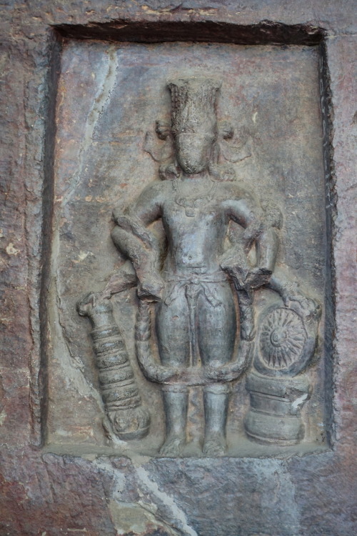 5th-centurysculpture of Vishnu at the Udayagiri Caves in India.Vishnu is theforce that protects and 