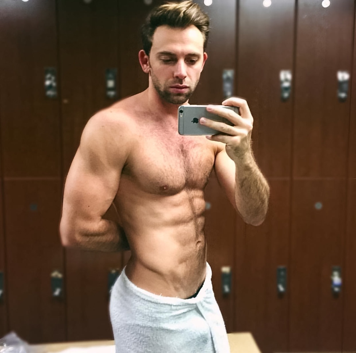 sprinkledpeen:   Hot selfies of @lap_nyc  