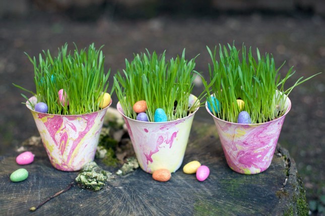 brit:  Who said marble has to be expensive? Brighten white planters with this DIY