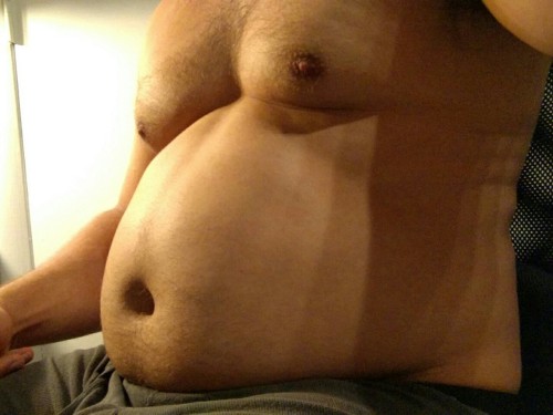 mrmusclechubbs: A long, long way from a six-pack.