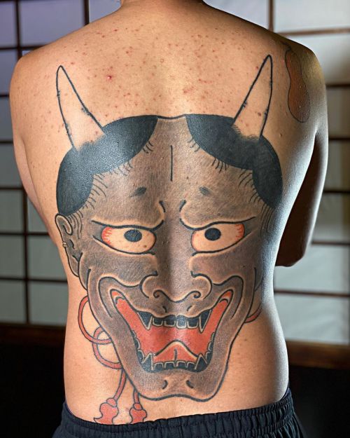 HANNYAEntre as máscaras do teatro Noh, essa é a mais pedida. . . . #hannyatattoo #hannya #kirintatto