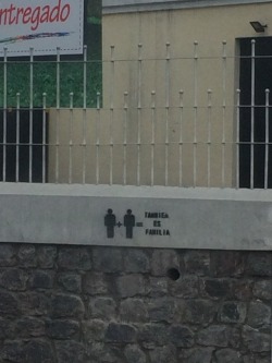 queergraffiti:  “man + man also is family”Quito, Ecuador