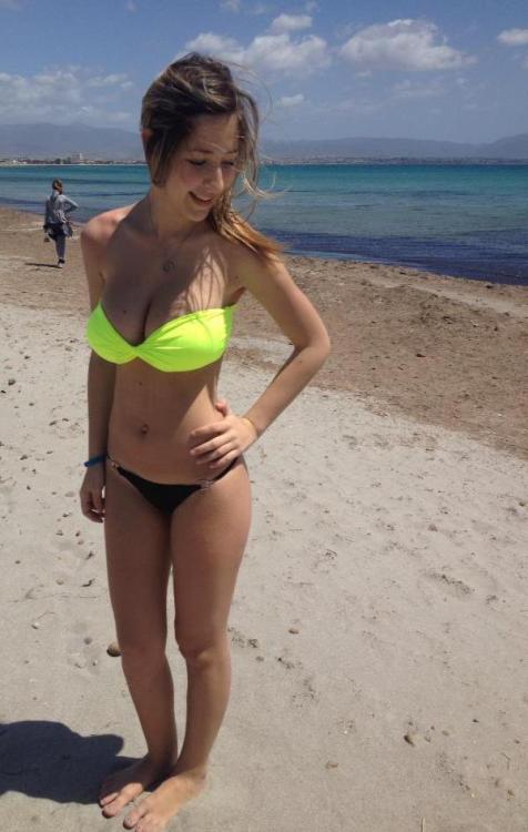 crazybikinigirls:Bikini Body Envious?