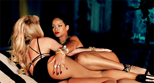 thefinestbitches:  Shakira x Rihanna