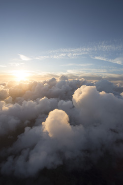 vvnnie:  Cloud landscapes never cease to amaze meInstagram