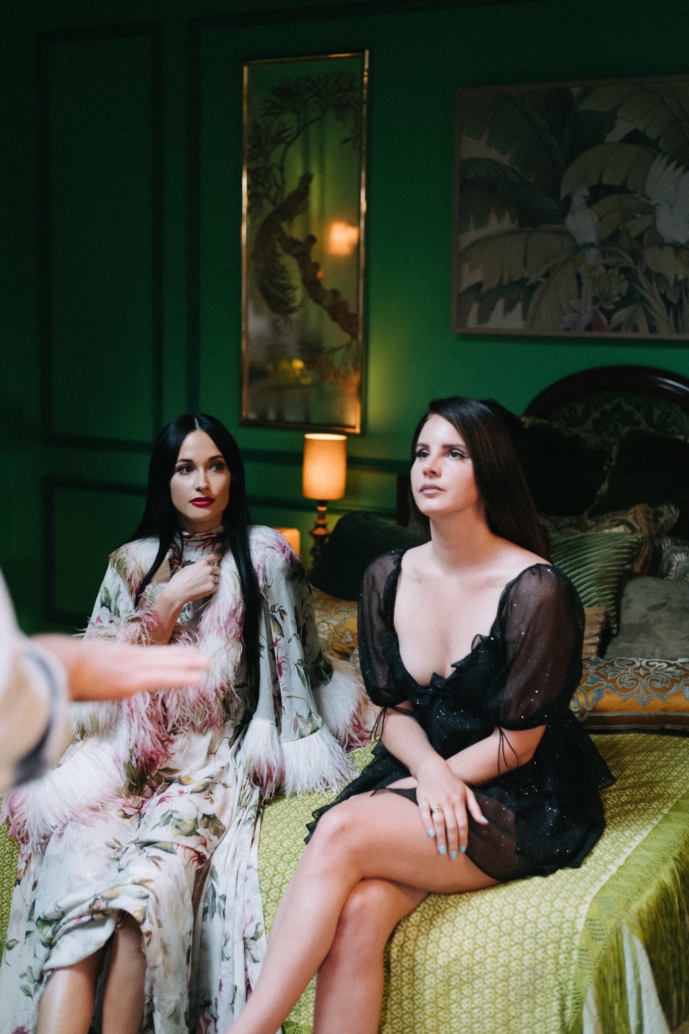 delrey80s:Lana Del Rey on Kacey Musgraves’s show ♡