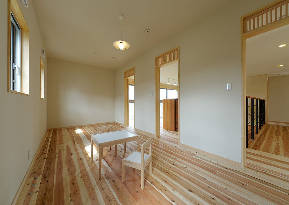 jpn-arch:  T-house＿住宅 // coil kazuteru matumura architects {ph cr. Yoshiro