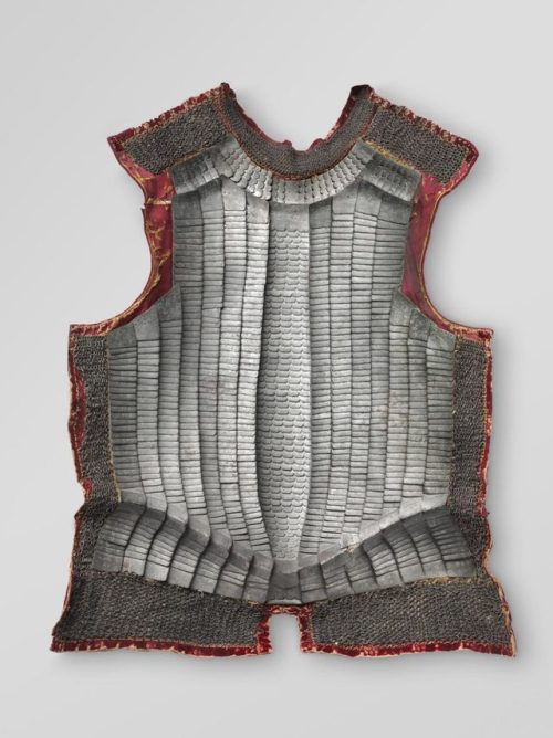 armthearmour:A phenomenal Brigandine with an outer layer of red silk in stunning condition,Weight: 2