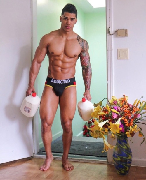 the-hottest-men:  Maravilla3x has a sexy and beautiful body  Dm dick and ass pics/videos to @the-hottest-men  …