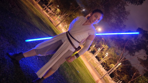 juulna: kuresoto: Rey and Dark!Rey CosplayDark!Rey - kuresoto/Tumblin’ CosplayRey - Ivy  