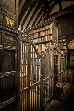 stylish-homes:  Chethams Library, Manchester,