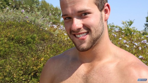 goodknoby:  Luke Adamsâ€¦â€¦â€¦â€¦â€¦Part 1 To hot not to do all
