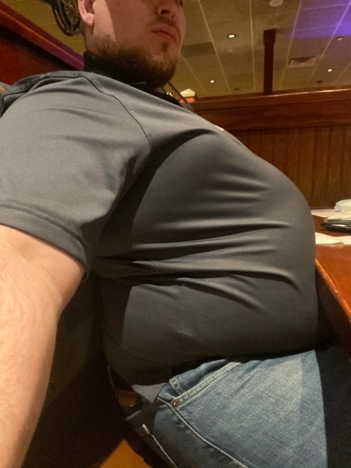 Chubby Ass Eating