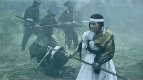 Yae No Sakura (Ep 27) by OsakadaiTakeko Nakano (Meisa Kuroki) led the Onna Musha (non-military femal