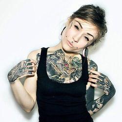  Monami Frost 