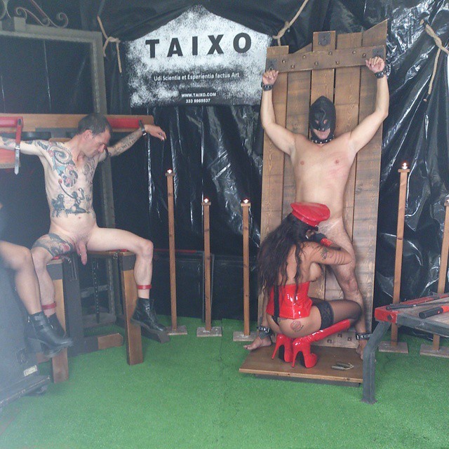 mistressgodiva:  Dal set del Quarto Film di Godiva 