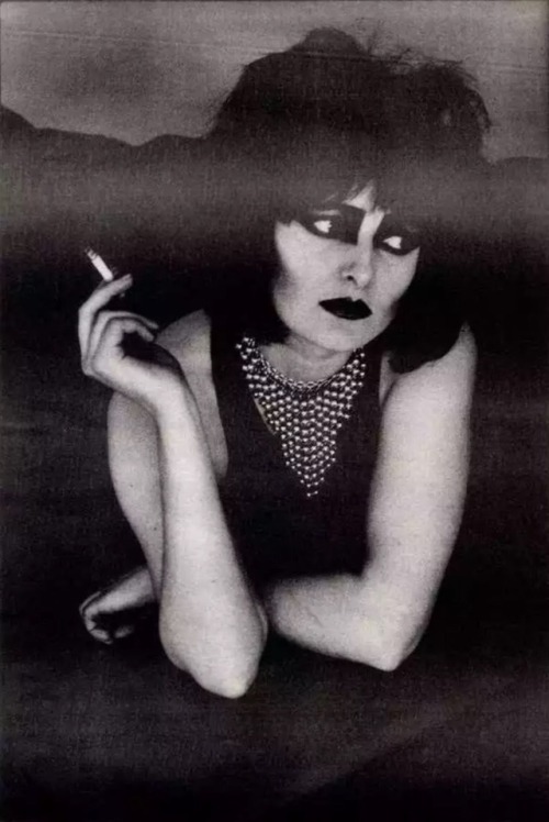 zgmfd:Siouxsie ‘81 porn pictures