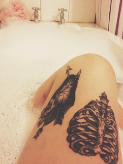 lalauriee:  sadlybeautiful7:  lalauriee:  Seriously in love with these👌  next tattoo &lt;3  You copy this, I’ll hunt yo ass down!
