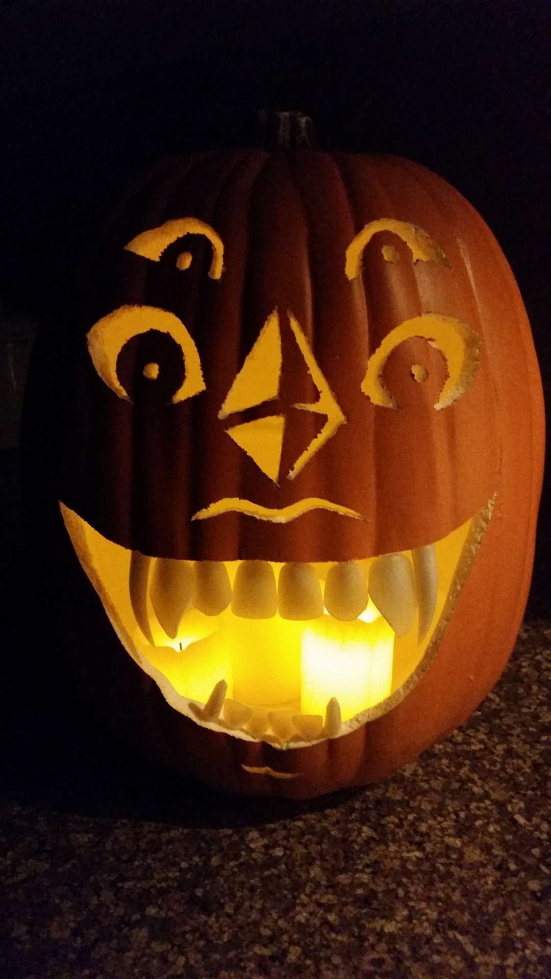 harriblepotato:  Check out the Malachite jack-o-lantern I made! 