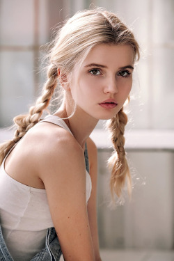 faces-of-angles:  questforeyes:Tatyana Prikmeta @ FL Models 💖