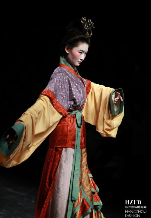 hanfugallery:Traditional Chinese hanfu exhibition 