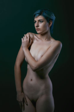 sarascarletmodel:  Studio nudes by Julien JD, straight from the camera, no edit.