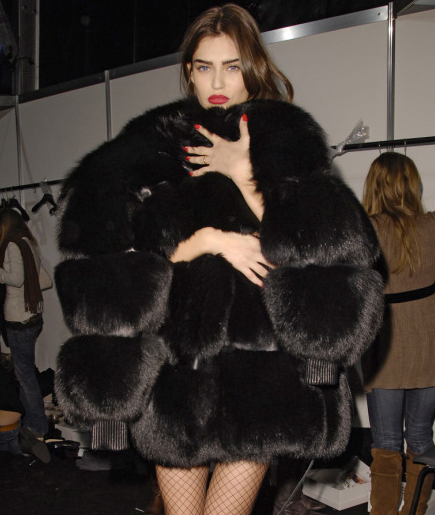 phreshouttarunway:  Bianca Balti at Dsquared F/W 2008   phpsi